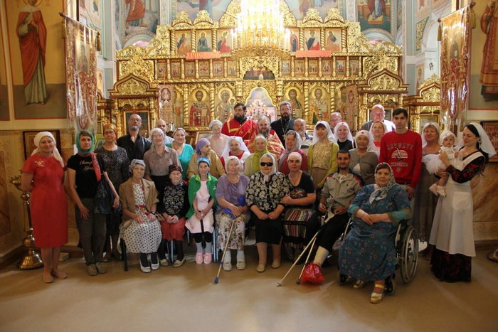 A Liturgy was celebrated in the St. Nicholas Cathedral of Almaty with the participation of the wards of the diocesan social service