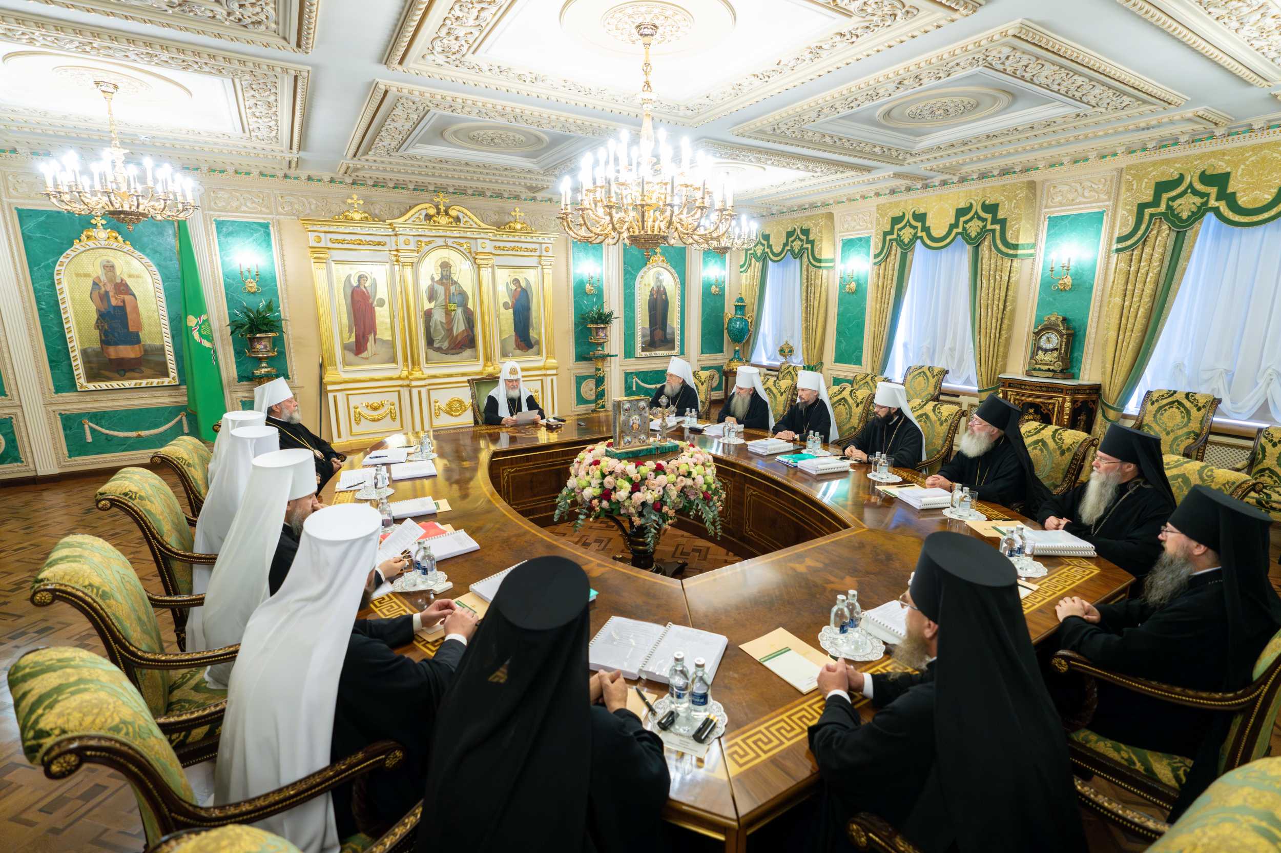 The Head of the Kazakhstan Metropolitan District takes part in the meeting of the Holy Synod