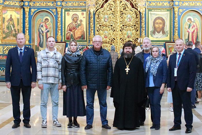 Успенский собор и духовно-культурный центр Митрополичьего округа в Астане посетил председатель Центральной избирательной комиссии Республики Беларусь И.В. Карпенко