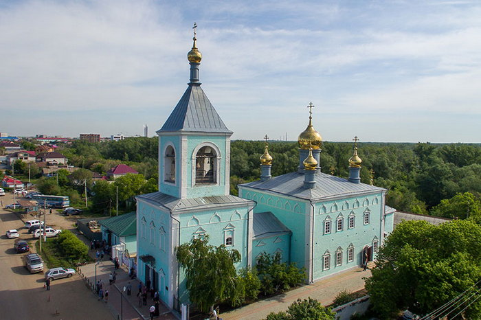 On the Feast Day of the Apostle and Evangelist John the Theologian, Metropolitan Alexander Celebrated the Divine Liturgy at the St. Michael Archangel Cathedral in Uralsk