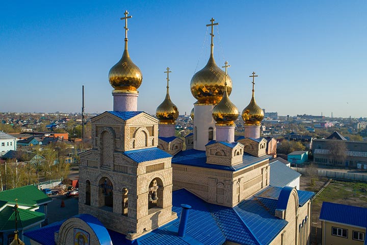 Metropolitan Alexander Celebrated the Divine Liturgy at the Constantine-Helen Cathedral in Kostanay