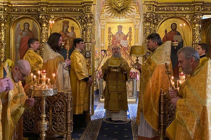 On the Feast of the Holy Fathers of the Seventh Ecumenical Council, Metropolitan Alexander Celebrated the Liturgy at the Church of the Metropolitan District Representation in Moscow