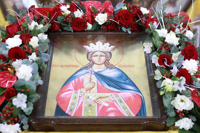 On the Feast Day of the Great Martyr Catherine, Metropolitan Alexander Celebrated the Divine Liturgy in Astana’s Oldest Church