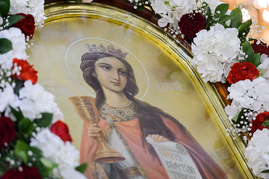 The Feast Day of the Great Martyr Barbara. Metropolitan Alexander Celebrates the Divine Liturgy at the Representation Church of the Metropolis in Moscow