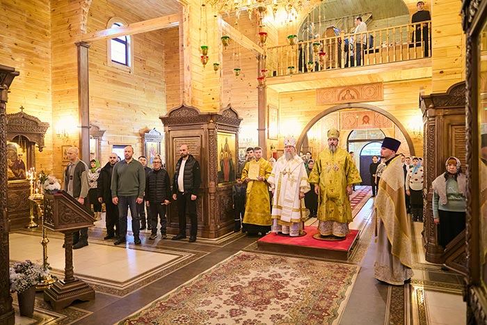 On the Fourth Sunday of the Nativity Fast, Metropolitan Alexander Celebrated the Divine Liturgy at the Iveron Church of the Chuvash Metropolia