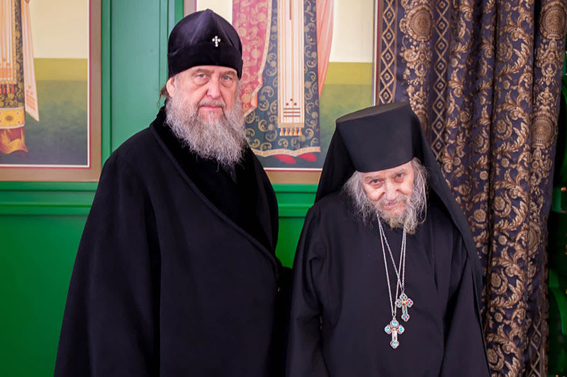 Metropolitan Alexander Congratulates Archimandrite Peter (Goroshko), Spiritual Father of the Nativity of the Mother of God Monastery in Karaganda, on His Name Day