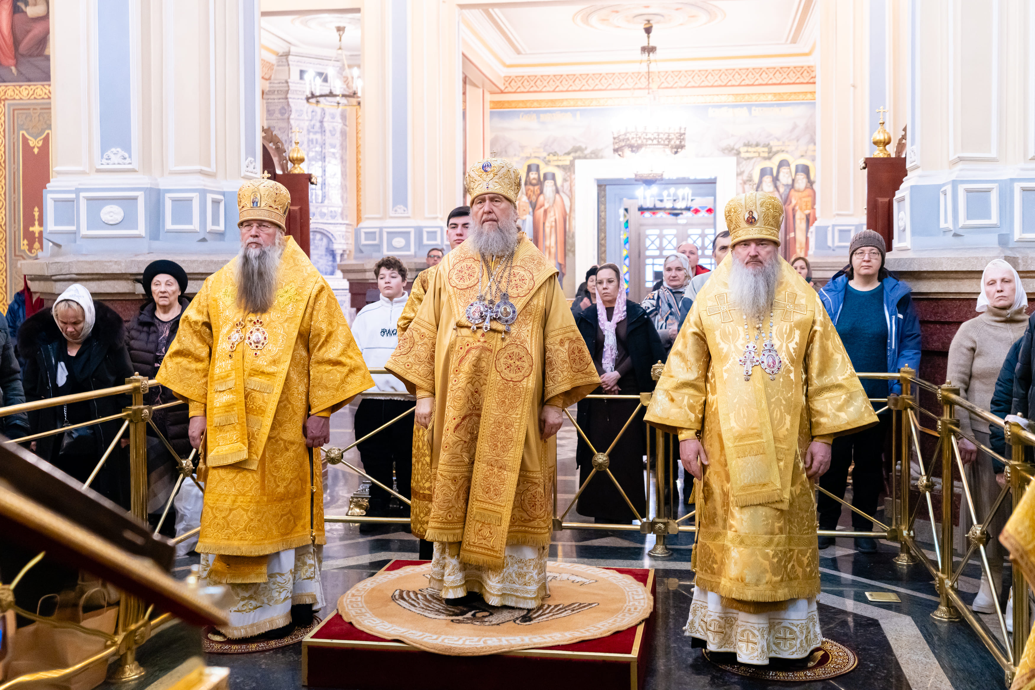 Metropolitan Alexander Celebrates the Divine Liturgy in Almaty’s Main Cathedral on the Sunday of the Holy Fathers