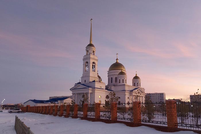 On the anniversary of the enthronement of His Holiness Patriarch Kirill of Moscow and All Rus', Metropolitan Alexander celebrated the Liturgy in the main church of the Kokshetau diocese