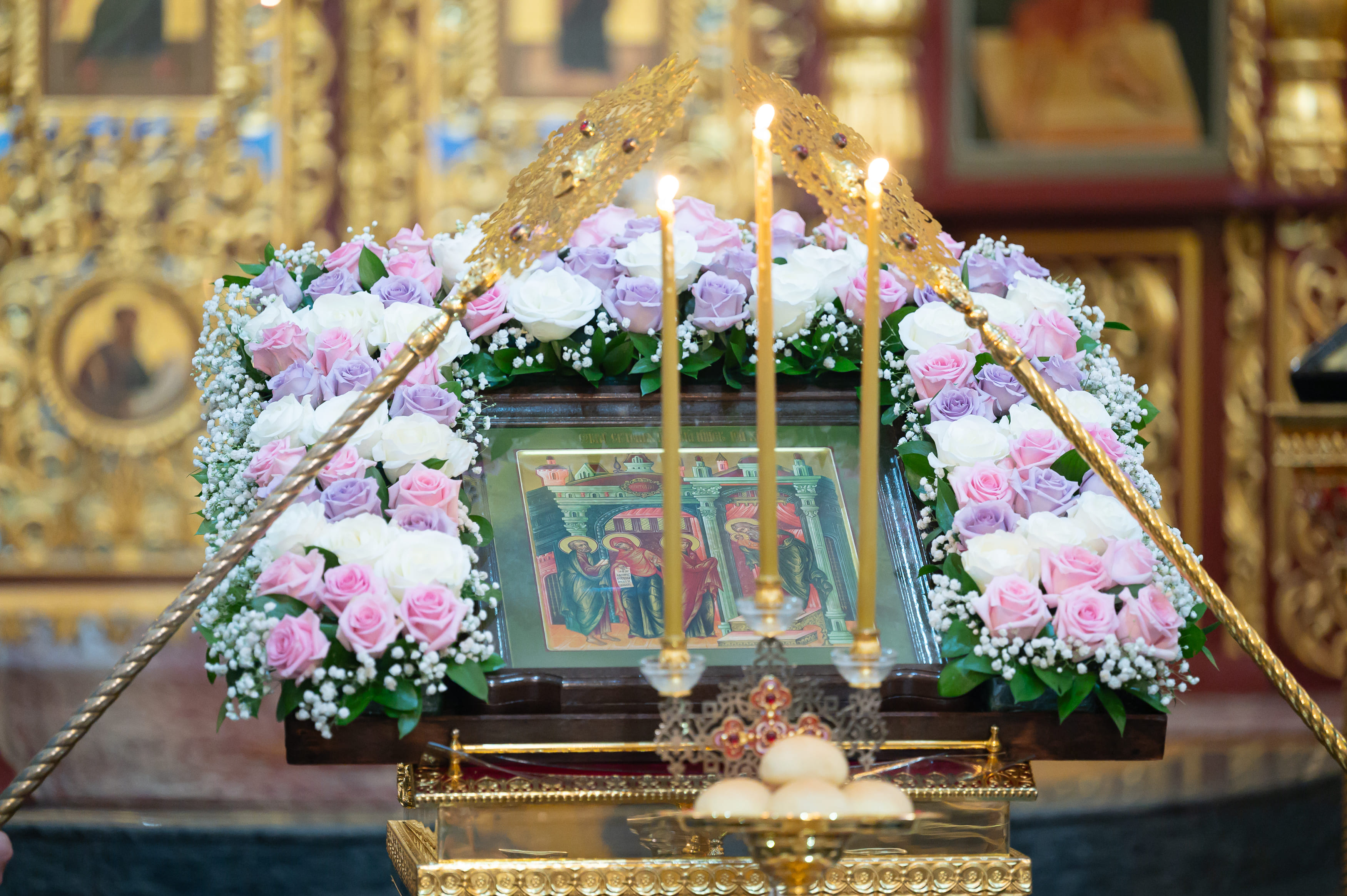 On the eve of the Feast of the Meeting of the Lord, Metropolitan Alexander celebrated the all-night vigil at the Ascension Cathedral in Almaty