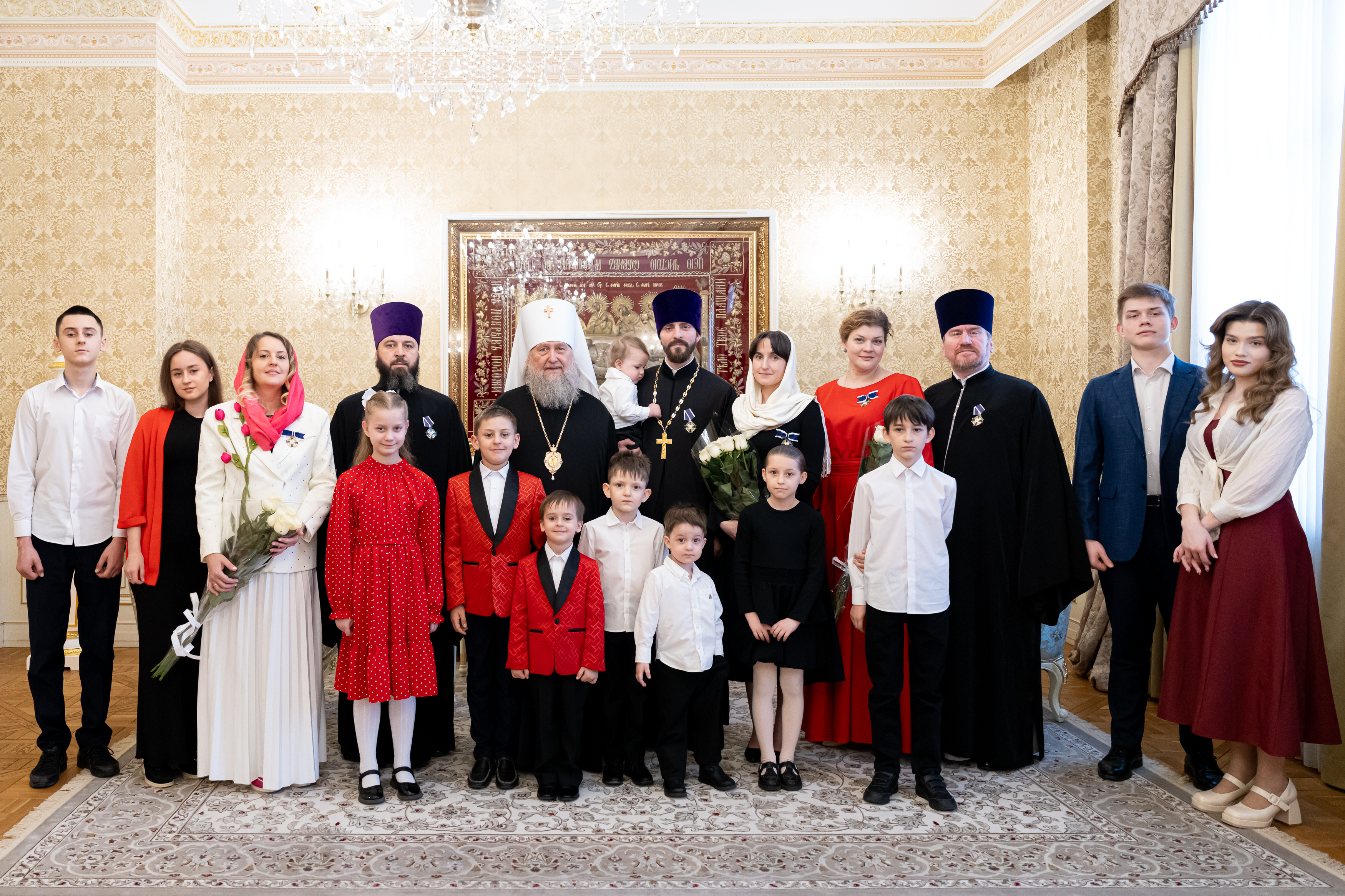 Metropolitan Alexander Presented the “Parental Glory” Orders to Clergymen’s Large Families of the Almaty Diocese