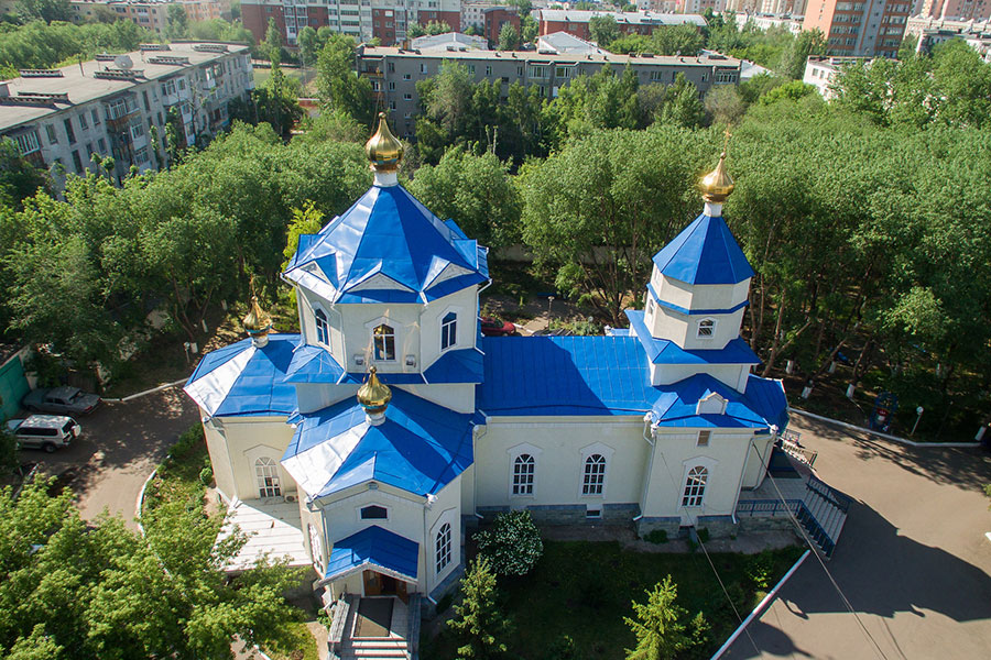Митрополиттік округ Басшысы Астанадағы ең көне ғибадатхананың тақ мерекесін басқарды