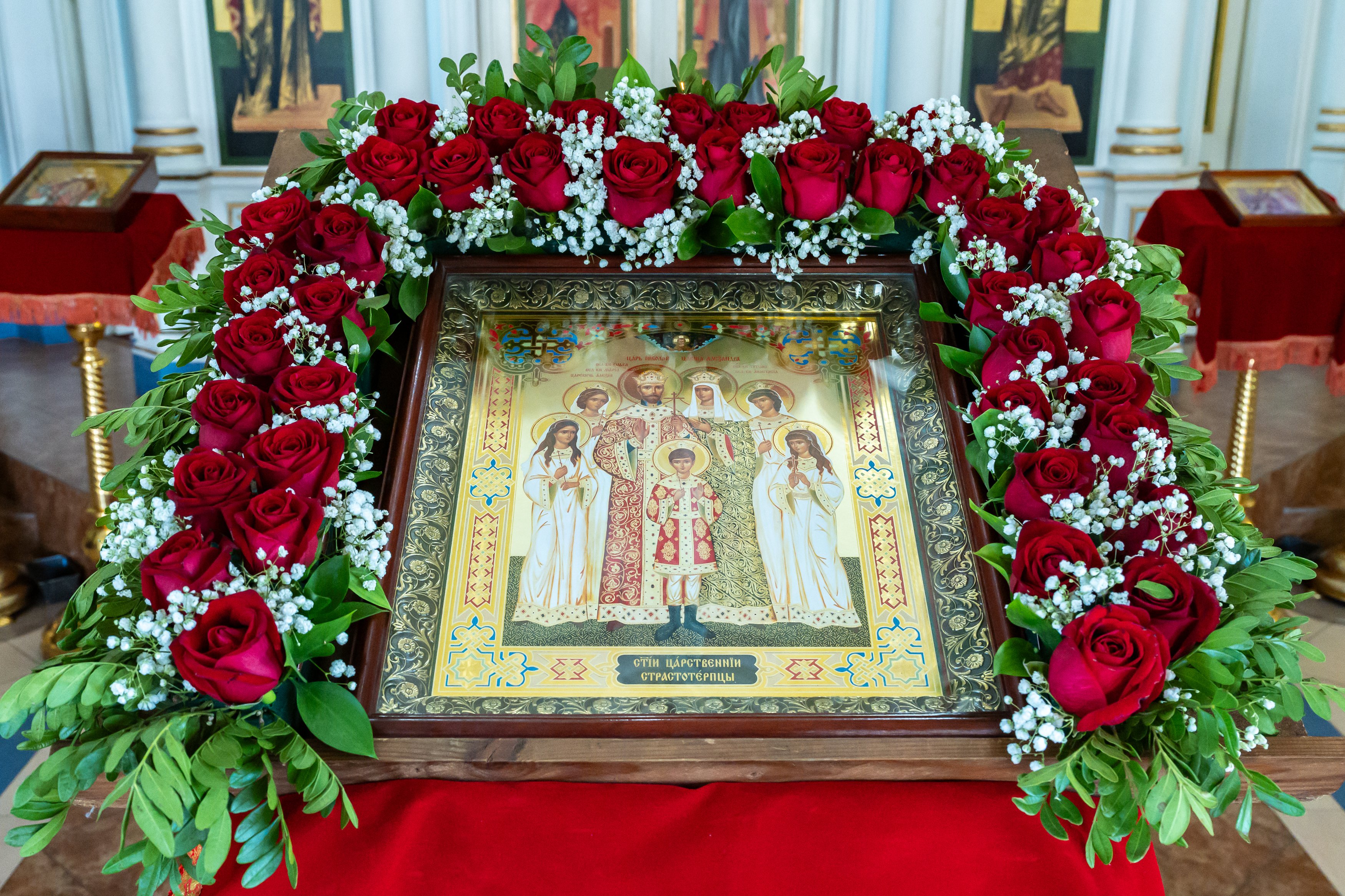 Митрополит Александр өзінің тақ мерекесін атап өтіп жатқан Қарабұлақ ауылындағы Бекзат азаптау еркіне көнгендердің шіркеуінде Литургияны өткізді