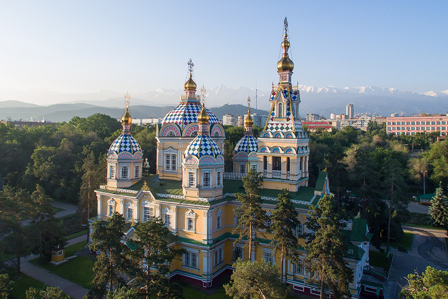 The Head of the Metropolitan District Celebrated the Sunday Liturgy at the Ascension Cathedral in Almaty