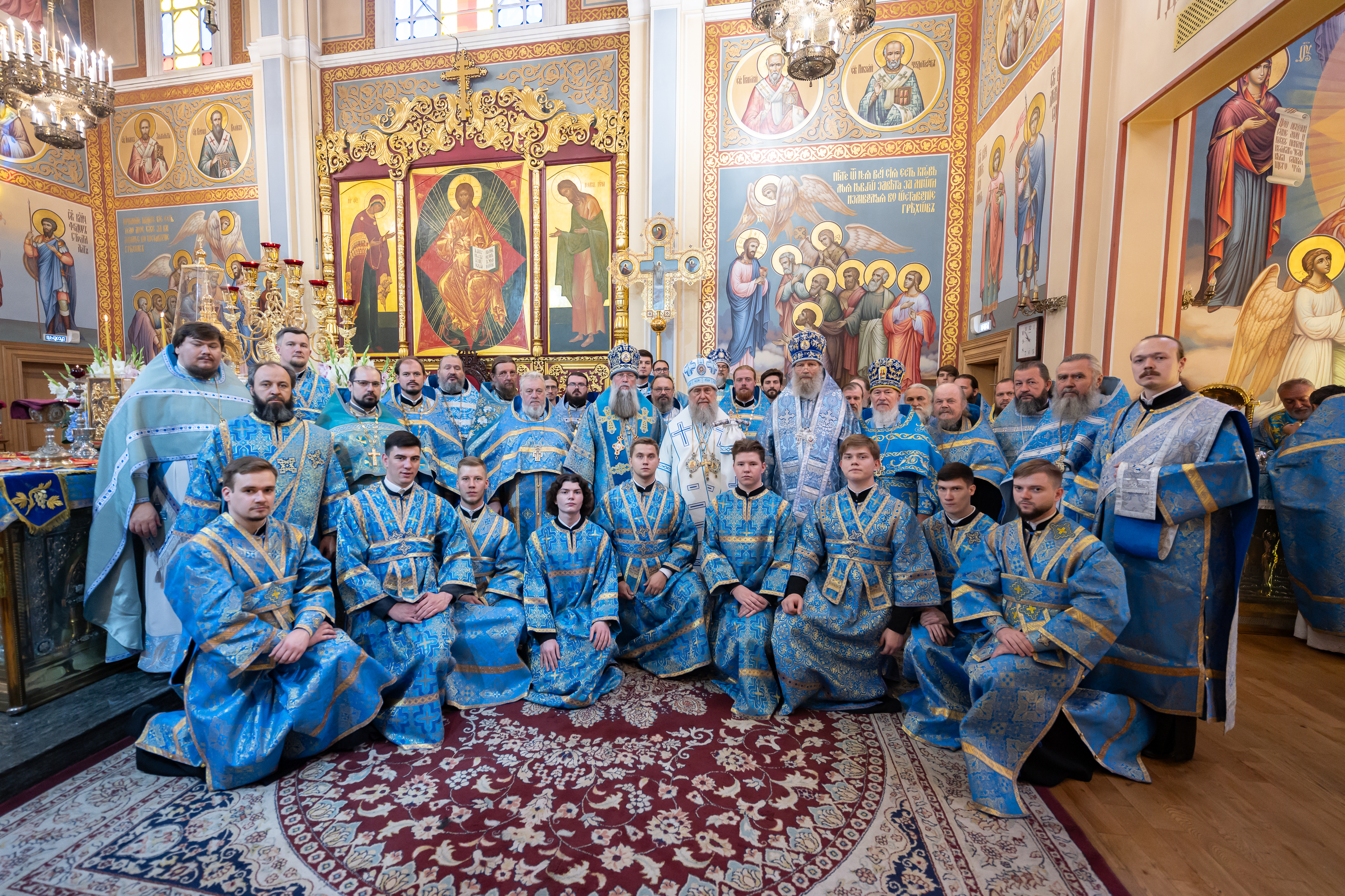 В праздник чудотворной Феодоровской иконы Божией Матери митрополит Александр совершил Литургию в Вознесенском соборе Южной столицы Казахстана