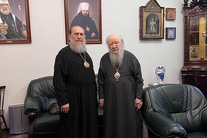 Metropolitan Alexander of Astana and Kazakhstan Congratulated Metropolitan Juvenaly (Poyarkov) on His 90th Birthday