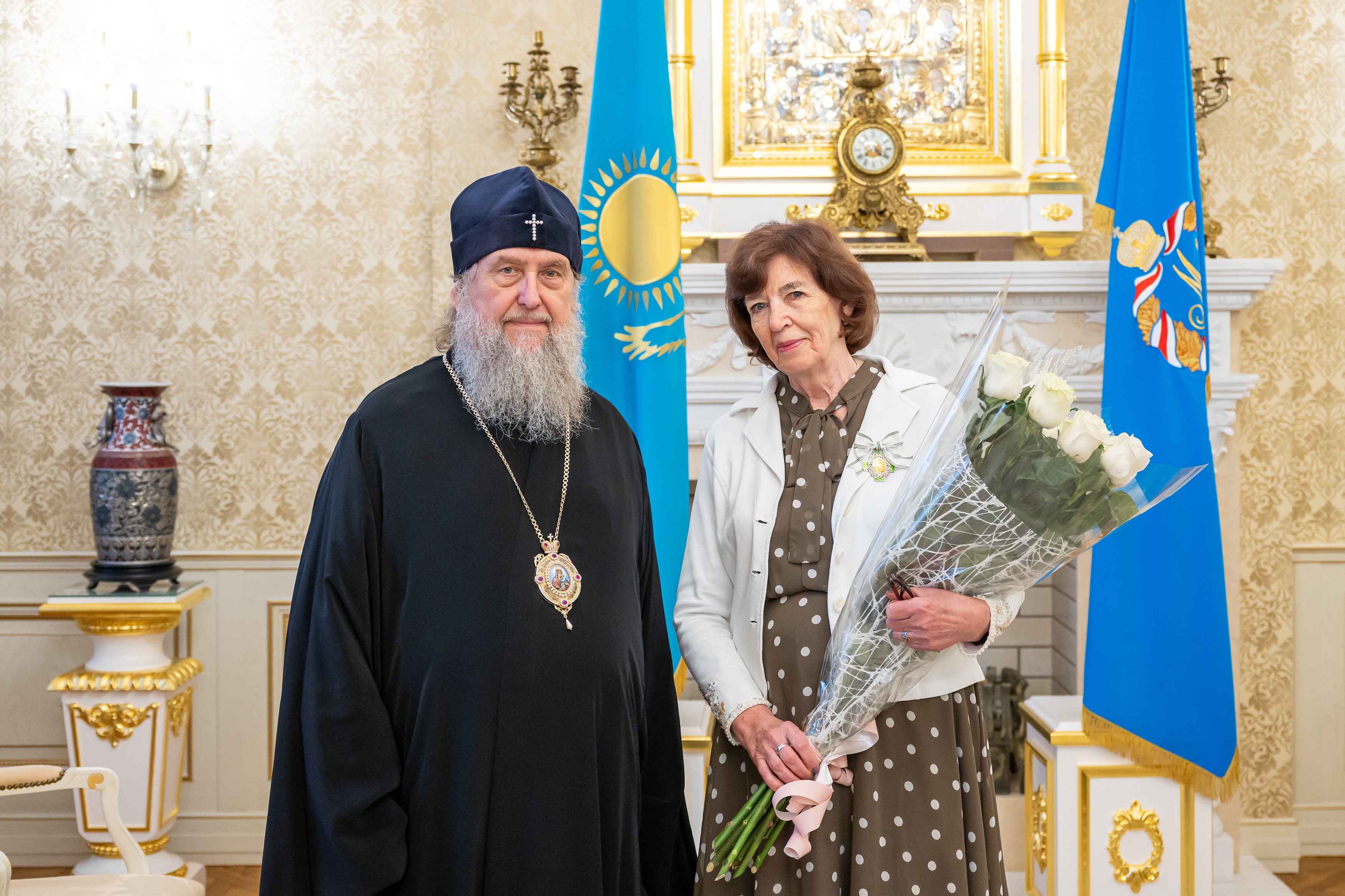 Metropolitan Alexander Congratulated L.G. Frolova, an Employee of the Almaty Diocesan Chancellery, on Her Birthday Jubilee