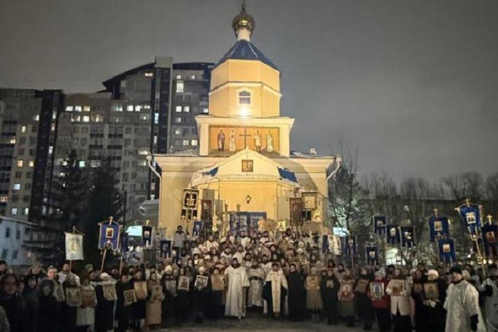 Празднование Богоявления в Астане. В столице Республики состоялся традиционный крестный ход на реку Ишим – освящение воды на иордани