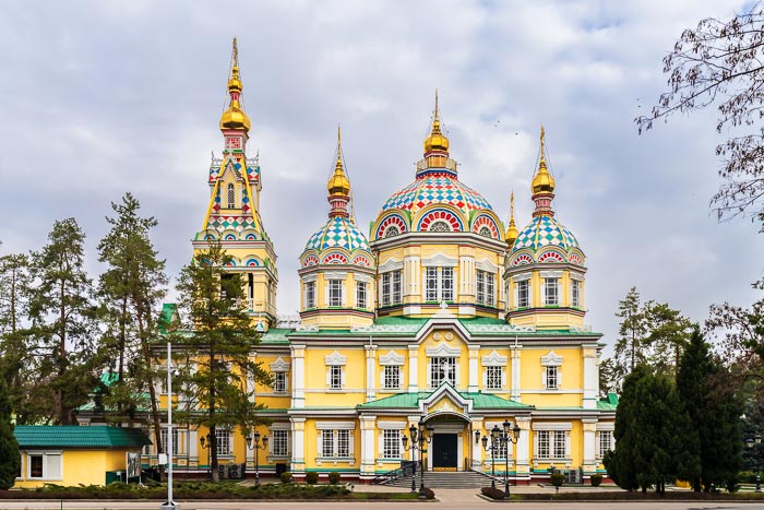Master Class by the Renowned Church Choirmaster E.S. Tugarinov Held in Almaty