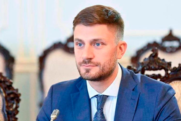 Парламент Сенаты Аппаратының басшысы М.А. Споткайдың Митрополиттік округ басшысын туған күнімен құттықтауы