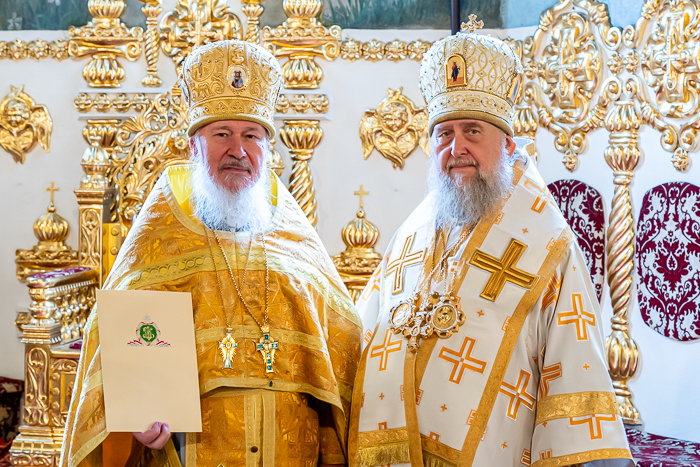 Dean of the Churches of Almaty, Archpriest Valery Zakharov, Awarded the Right to Wear the Patriarchal Pectoral Cross