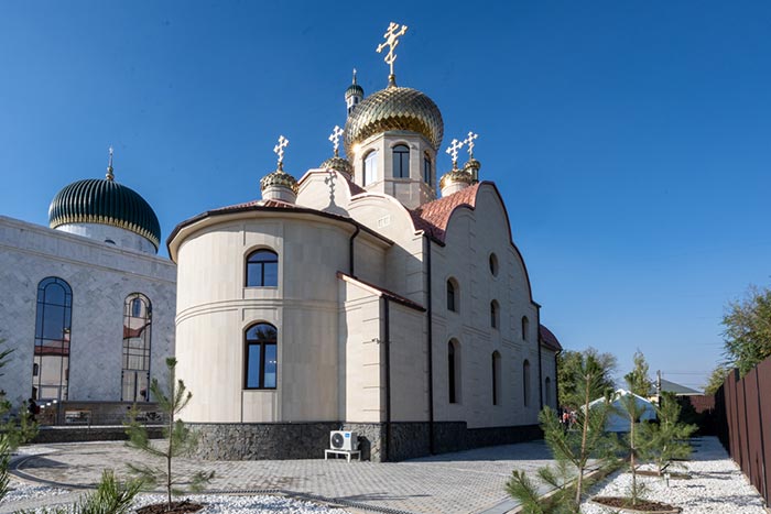 Митрополит Александр Лисья балкада қаза тапқан Шымкенттік жаңа шейіттердің құрметіне салынып жатқан мемориалдық храмды қасиетті ету рәсімін өткізді